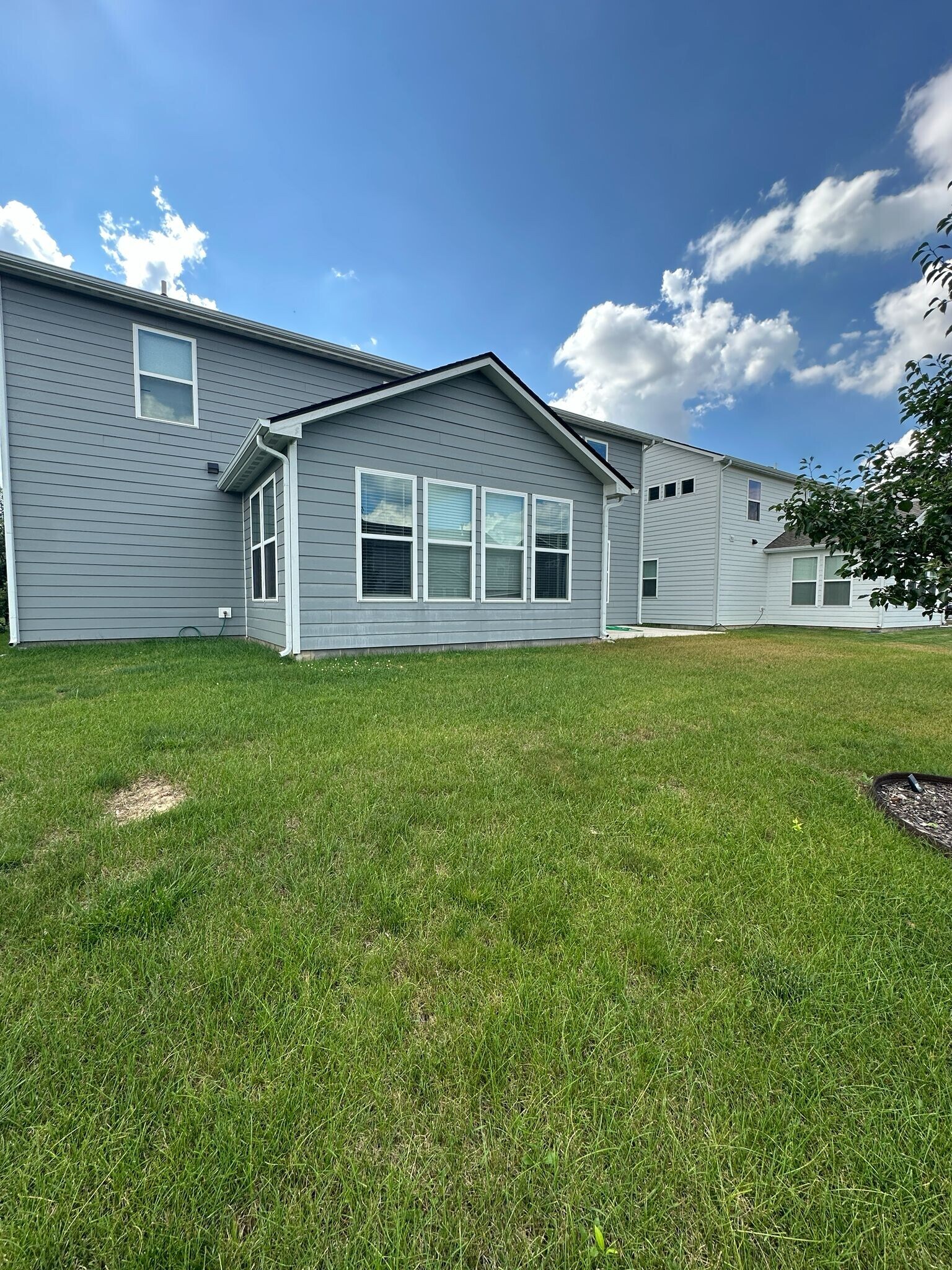 Building Photo - 17364 Americana Xing