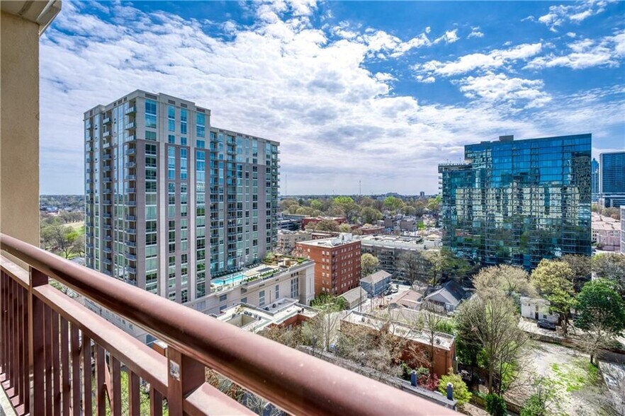 Building Photo - 1101 Juniper St NE