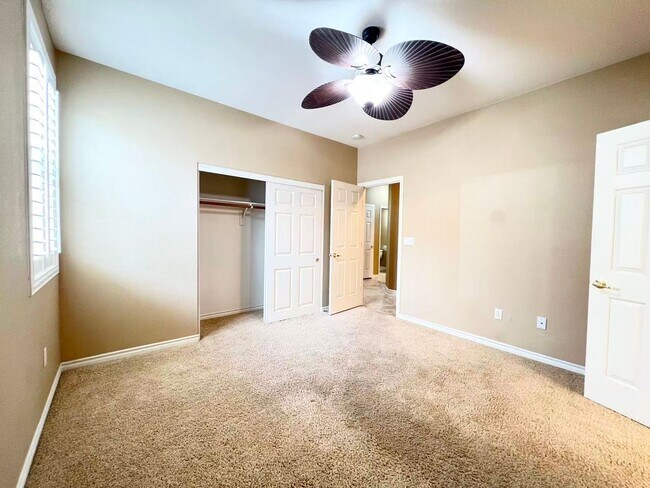 Building Photo - Welcome to the gorgeous home in Rhode Ranch