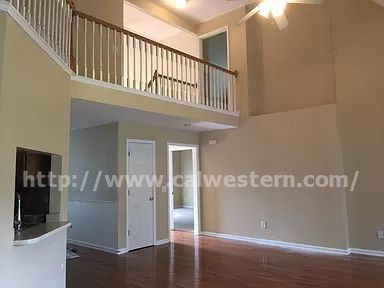 Building Photo - Beautiful Home in Hearth of Hendersonville