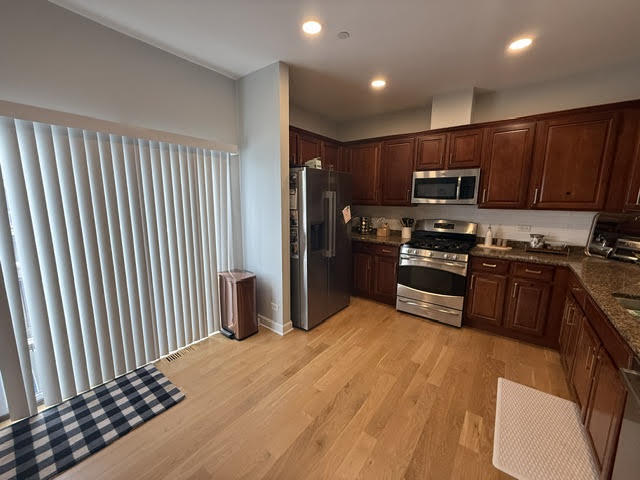 Building Photo - 779 Sanborn St