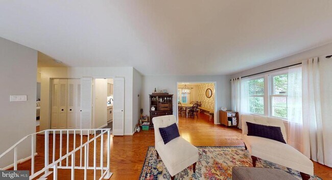 Building Photo - 7305 Whitson Dr