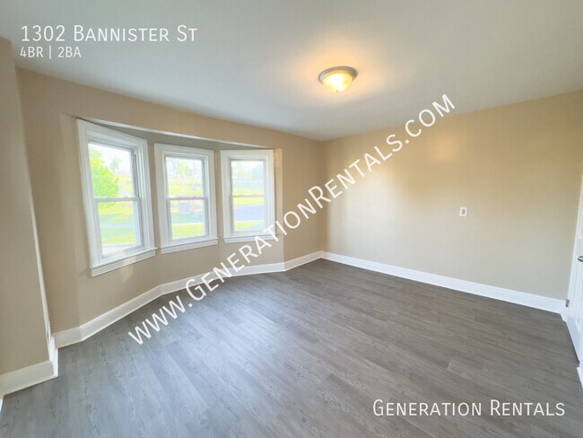 Building Photo - 1302 Bannister St