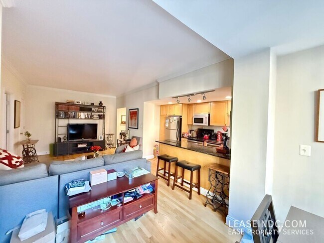 Building Photo - 1701 16th St NW