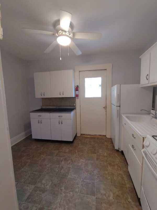 Building Photo - 400 N 4th St