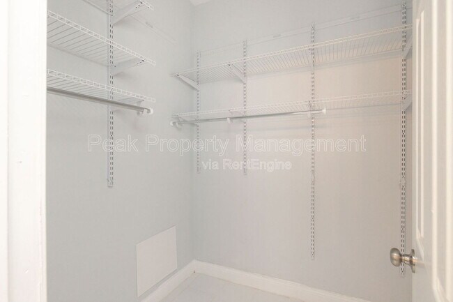 Building Photo - 2615 North Ave