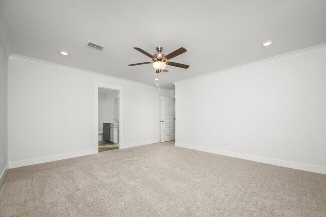 Building Photo - 2626 Unitas Dr