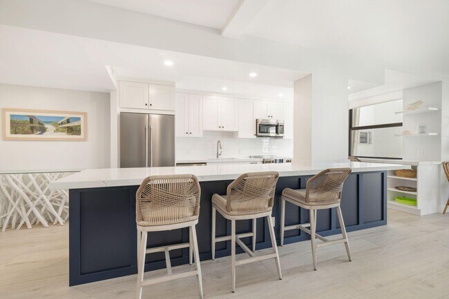 Building Photo - 2860 S Ocean Blvd
