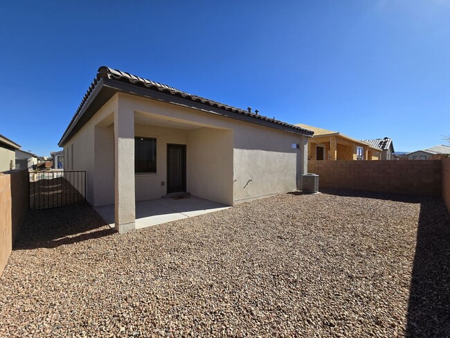 Building Photo - 4207 Via De Ventura