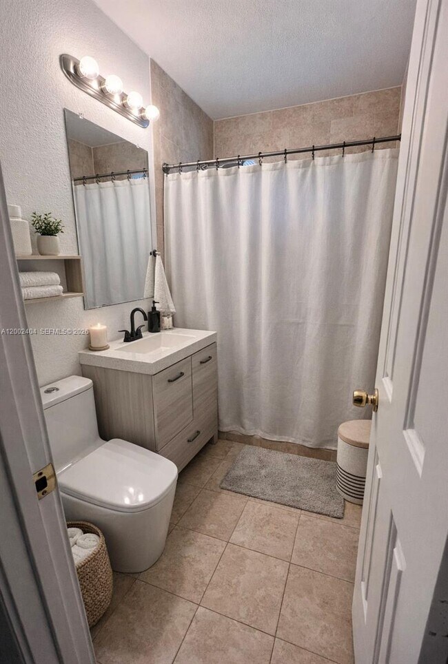 Building Photo - 581 NW 185th St