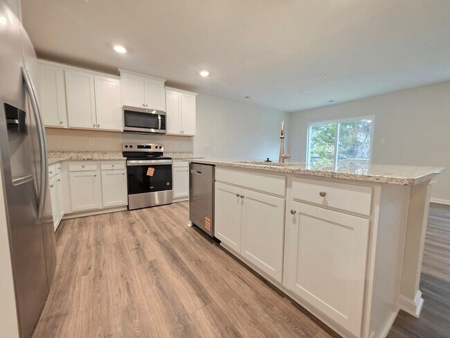 Building Photo - 1105 Albritton Ln