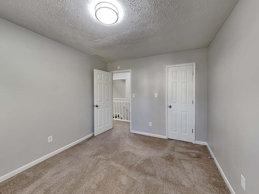 Building Photo - 1052 Autumn Crest Dr