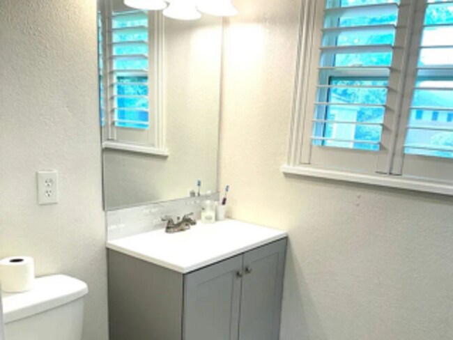 Building Photo - 3586 Dryden Rd