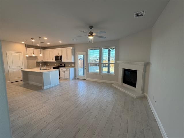 Building Photo - 810 Sicily Blvd