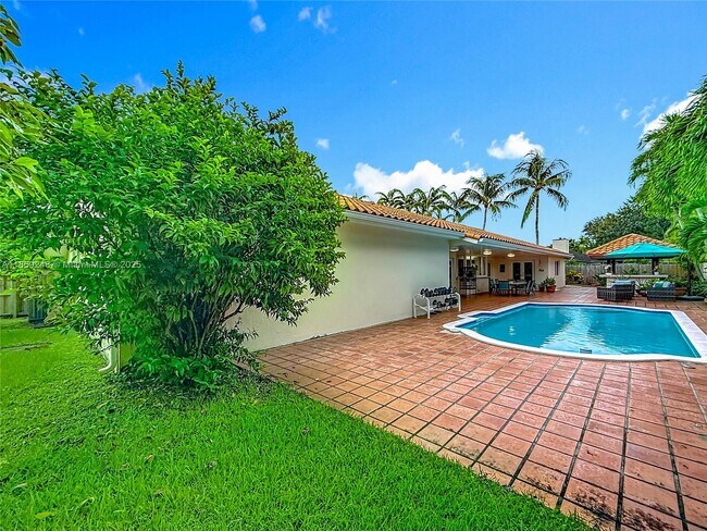 Building Photo - 10462 SW 121st St