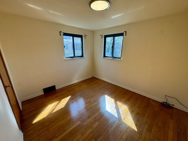 Building Photo - 229-231 Marylea Avenue (LO)