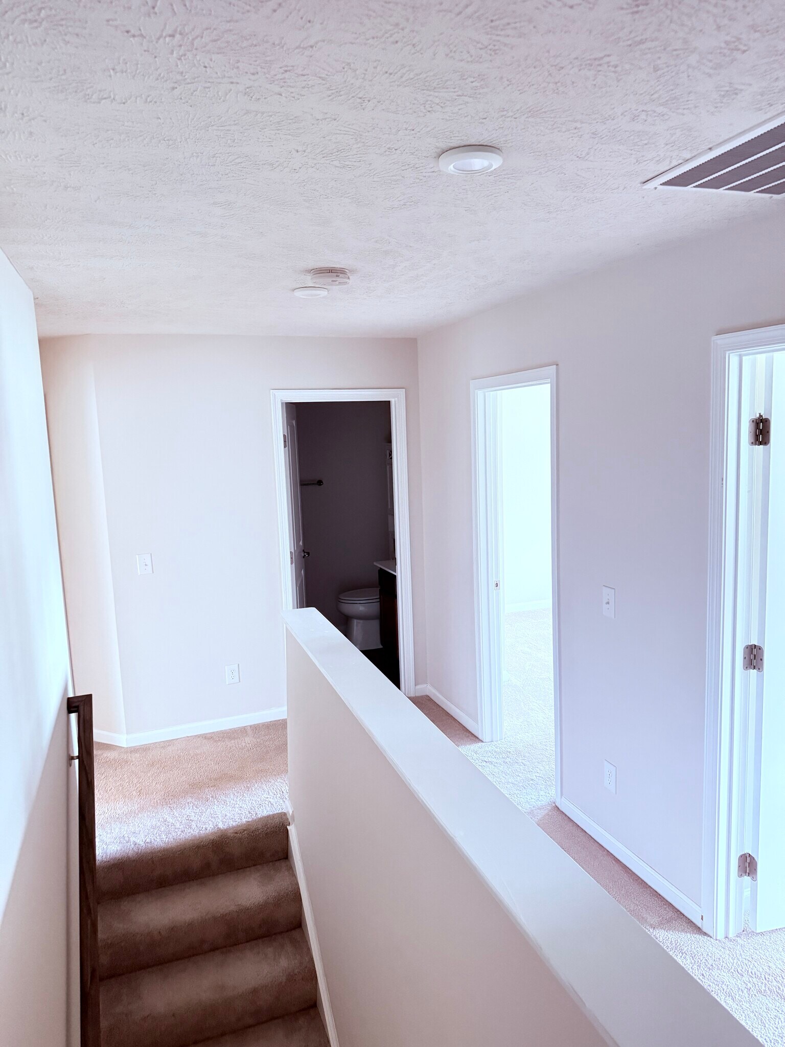 Building Photo - 3383 Jackson Park Dr NW
