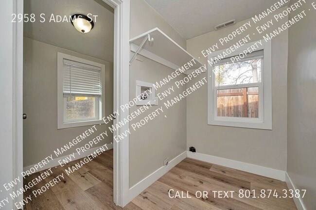 Building Photo - 2958 S Adams St