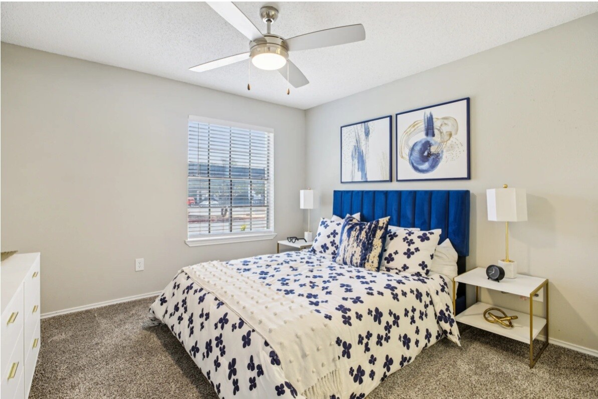 Building Photo - 1070 Mearns Meadow Blvd