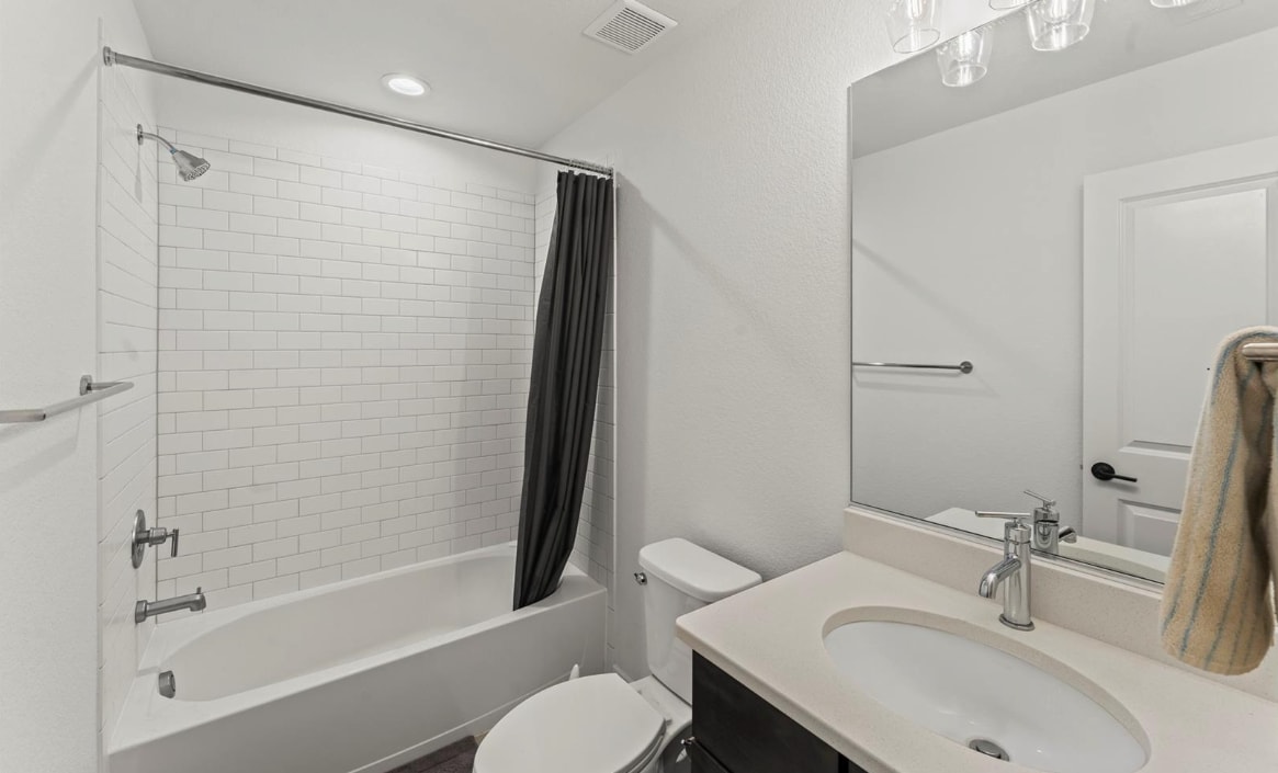 Building Photo - 7143 Hunter Jumper Dr