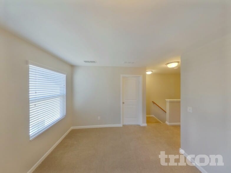 Building Photo - 2541 Miranda Dr