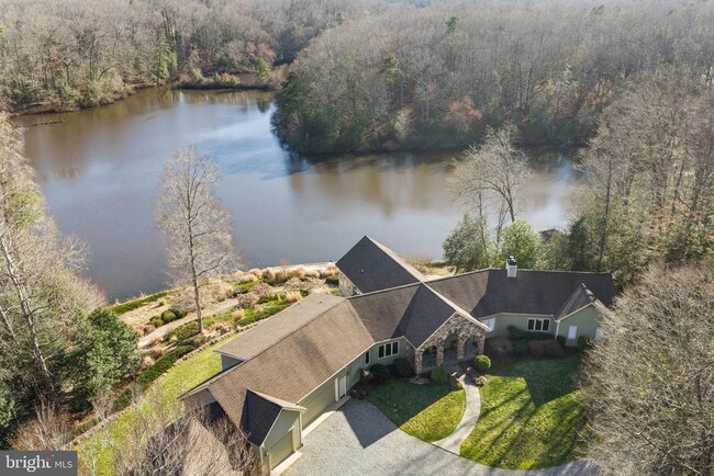 Building Photo - 3535 Meadow Rd