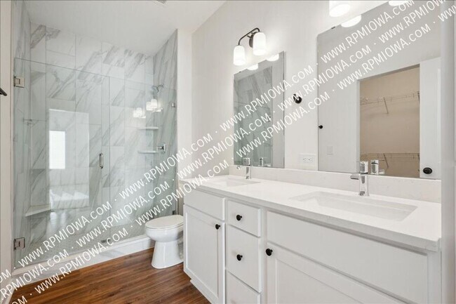 Building Photo - 4607 NW 17th St