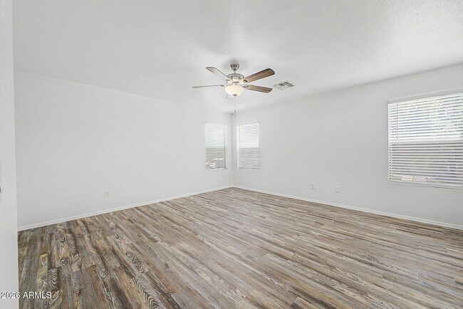 Building Photo - 742 N 112th Dr