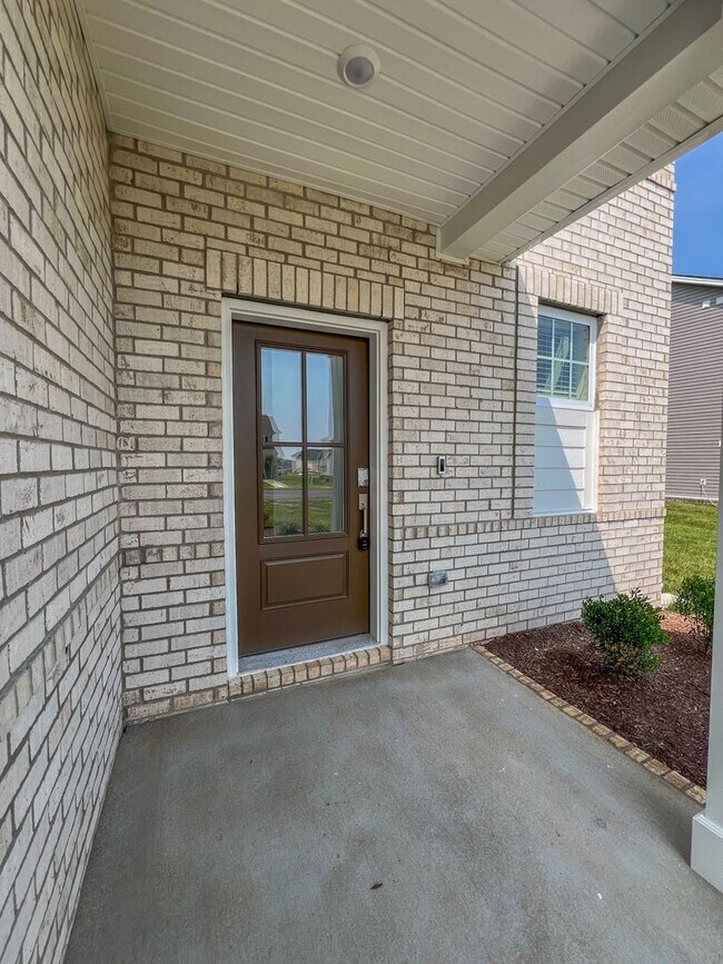 Building Photo - New Construction--Gorgeous and Move-In Ready!