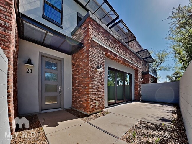 Building Photo - 240 W Missouri Ave