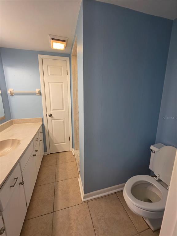 Building Photo - 3824 Saxon Dr