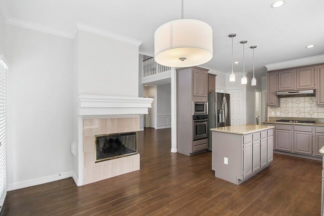 Building Photo - 14127 Swallowfield Dr