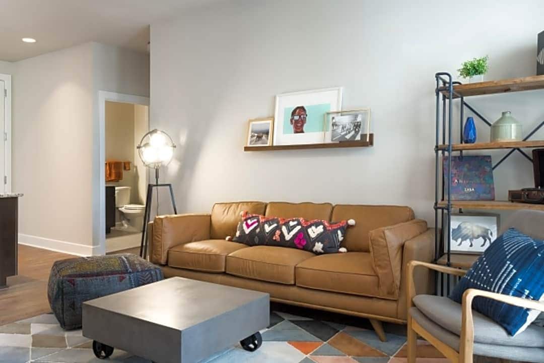 Building Photo - 330 W Las Colinas Blvd.