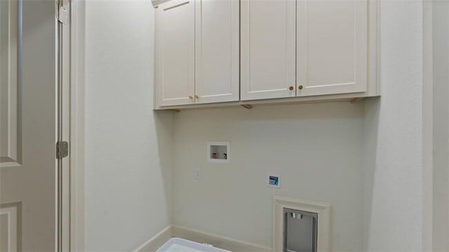 Building Photo - 4402 W Bronco Dr