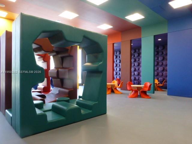 Building Photo - 88 SW 7th St