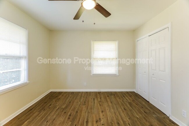 Building Photo - 2629 Wood Dr NE