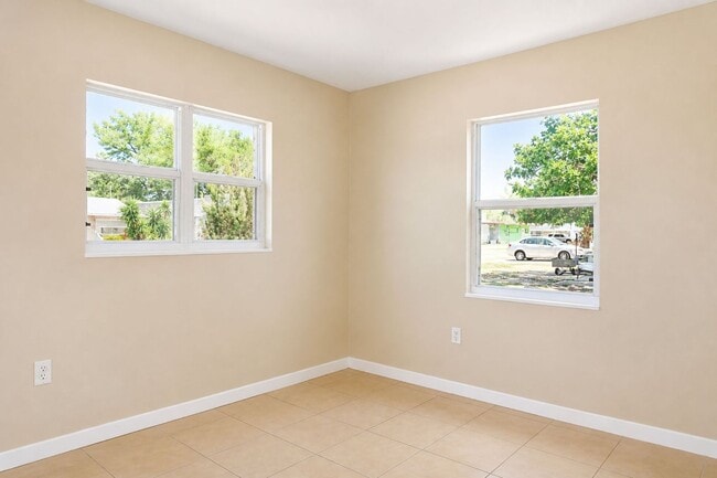 Building Photo - 3 Bedroom, 1 Bathroom Home for Rent in Largo!