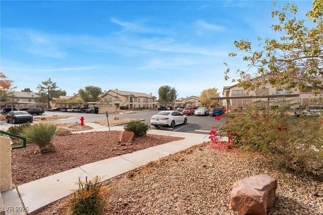 Building Photo - 5710 E Tropicana Ave