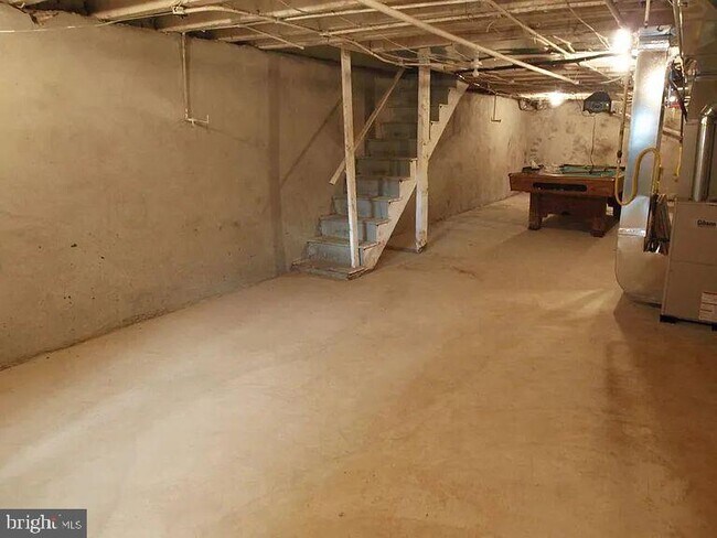 Building Photo - 4335 Fleming St