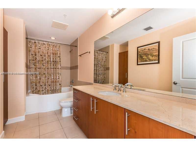 Building Photo - 1945 S Ocean Dr