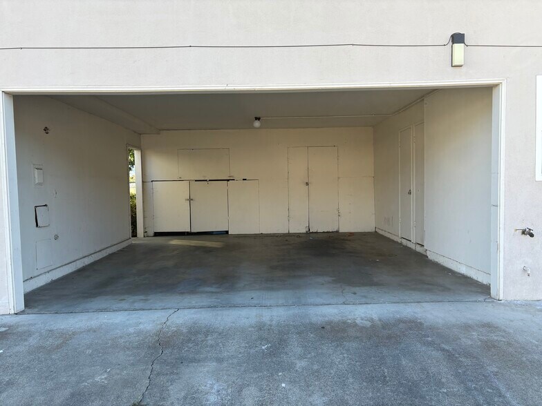 Building Photo - 1335 Scossa Ave