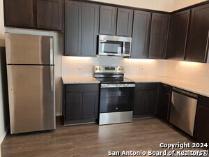 Building Photo - 634 Ashers Pl