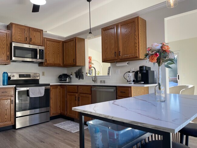 Building Photo - 2902 Tucson Trail