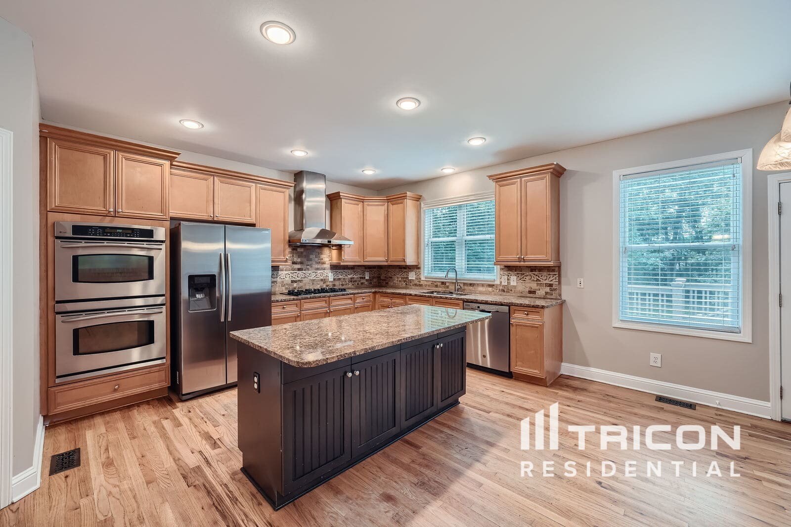 Building Photo - 6315 Tamarack Tr