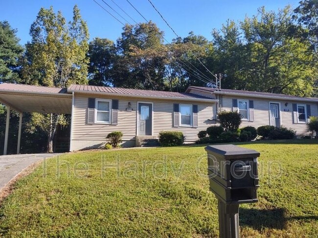 Building Photo - 800-B N Vine St