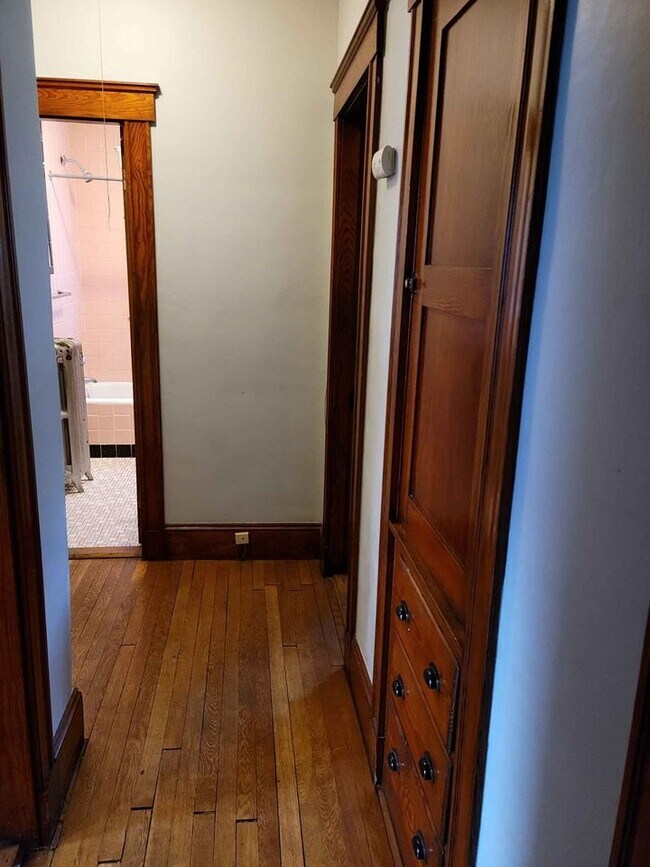 Building Photo - 57 Austin St