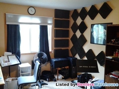 Building Photo - 15644 Garrett Dr