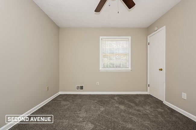 Building Photo - 5772 Northfield Dr