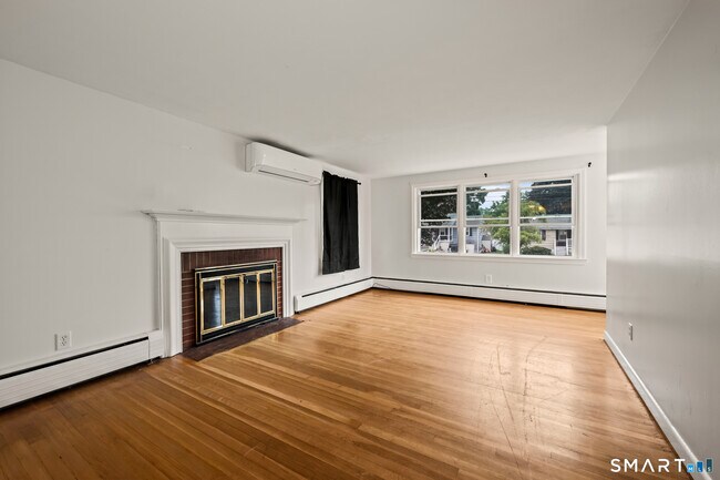 Building Photo - 58 Jackson Ave