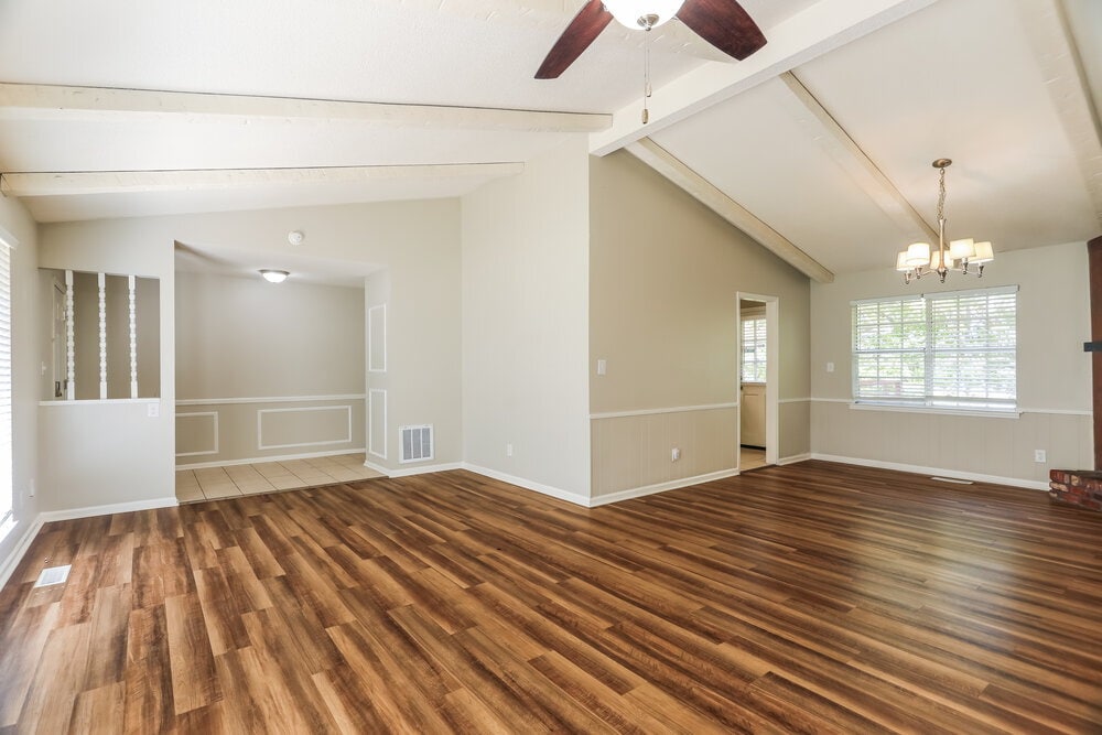 Building Photo - 1632 Maralyn Dr
